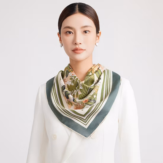 Sciarpa da donna con stampa personalizzata di design alla moda